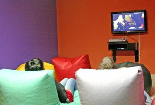 фото отеля Wild Rover Backpackers Hostel