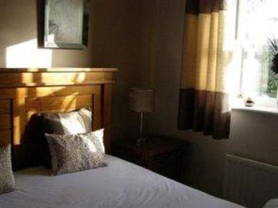 фото отеля The Three Horseshoes Hotel