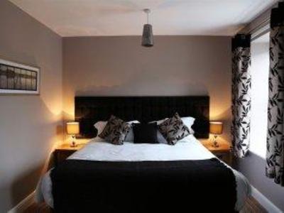 фото отеля The Three Horseshoes Hotel