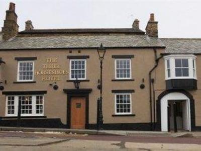 фото отеля The Three Horseshoes Hotel
