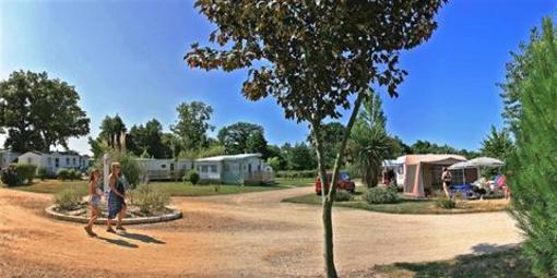 фото отеля Camping le Village de Florine