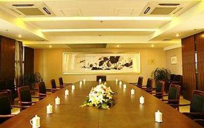 фото отеля Grand River Garden Hotel