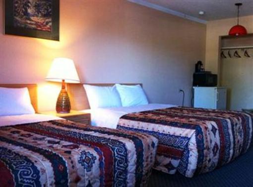 фото отеля Ponderosa Motel Princeton