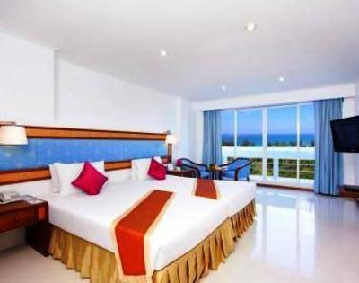 фото отеля Andaman Beach Suites Phuket