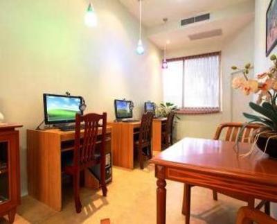 фото отеля Andaman Beach Suites Phuket