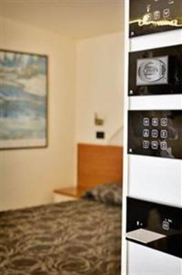 фото отеля Hotel Montebello