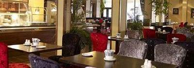 фото отеля Green Isle Hotel