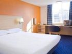 фото отеля Travelodge Leatherhead