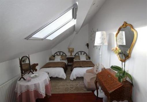 фото отеля Mbemi Village B&B
