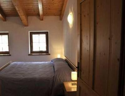 фото отеля Borgo Rossi Apartments Cunevo