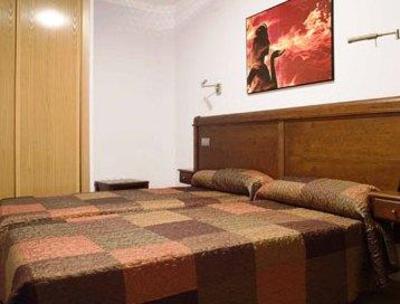 фото отеля Hostal La Posada Del Reloj