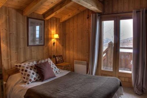 фото отеля Le Chalet du Loup Demi-Quartier