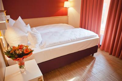 фото отеля Hotel am Jungfernstieg