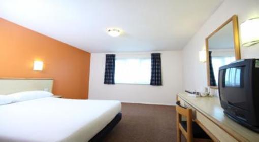 фото отеля Travelodge Cambridge West Hotel Swavesey