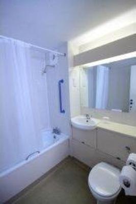 фото отеля Travelodge Cambridge West Hotel Swavesey