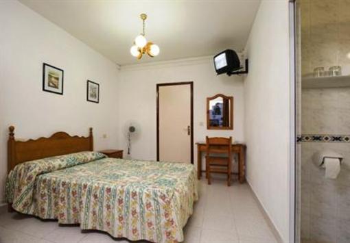 фото отеля Hostal Roig