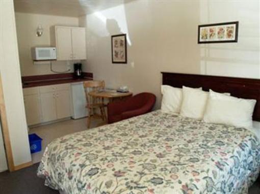 фото отеля Springbrook Resort Motel Campground & Cabins