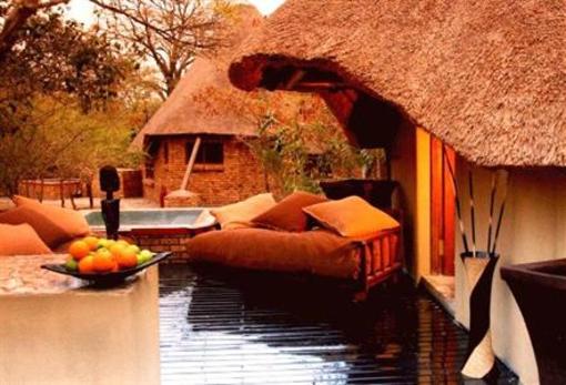 фото отеля Manzini Swazi King Chalets
