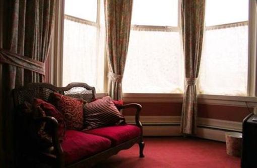 фото отеля The Old Manse Bed and Breakfast