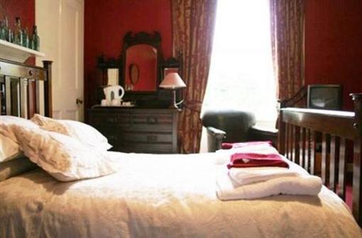 фото отеля The Old Manse Bed and Breakfast