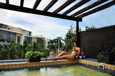 фото отеля Quinto Sol Hotel Playa del Carmen