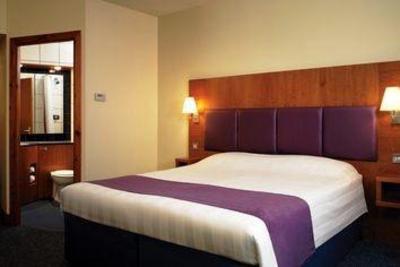 фото отеля Premier Inn Gatwick Airport South