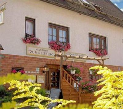 фото отеля Gasthof Zum Reifberg Stutzerbach