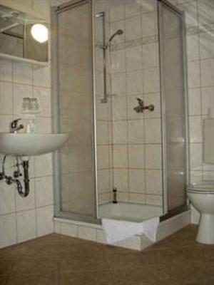фото отеля Gasthof Zum Reifberg Stutzerbach