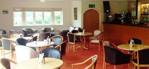 фото отеля Teign Valley Golf Club & Hotel Exeter