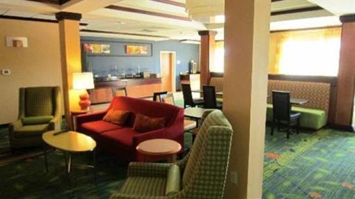 фото отеля Fairfield Inn & Suites Northwest Expressway Warr Acres Oklahoma City