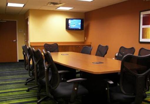 фото отеля Fairfield Inn & Suites Northwest Expressway Warr Acres Oklahoma City