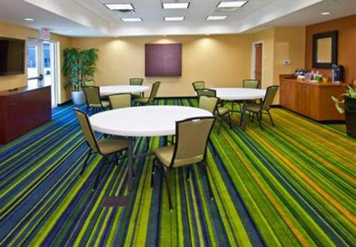 фото отеля Fairfield Inn & Suites Northwest Expressway Warr Acres Oklahoma City