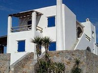 Syros Apartments Kini