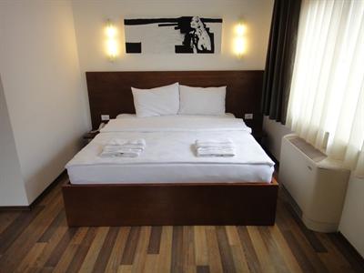 фото отеля Hotel Centrum Prizren