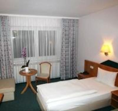 фото отеля Tennis & Sporthotel am Harz