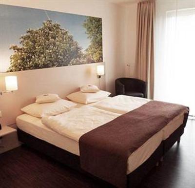 фото отеля Neues Hotel Am Park