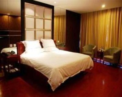 фото отеля GreenTree Inn Tianjin Guwenhua Street