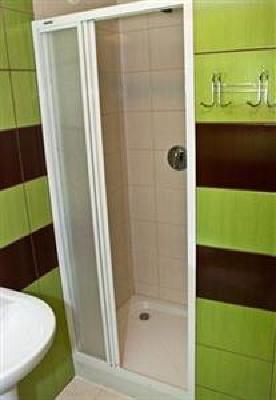 фото отеля Frolic Goats Hostel