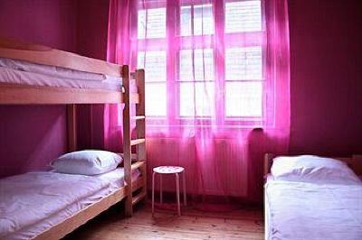 фото отеля Frolic Goats Hostel