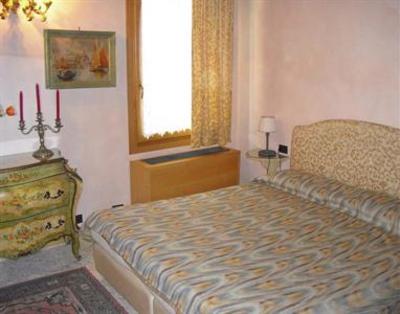 фото отеля San Simeon Apartments