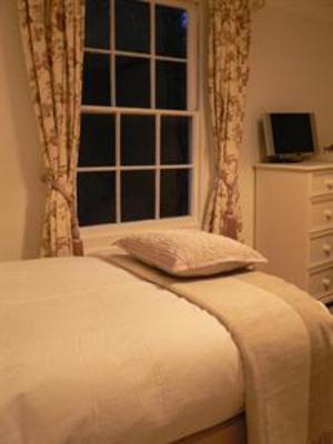 фото отеля Chart Hill Cottage Bed & Breakfast Maidstone
