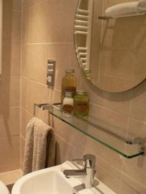 фото отеля Chart Hill Cottage Bed & Breakfast Maidstone