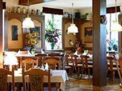 фото отеля Waldhotel Zu den drei grauen Ziegenböcken Serba