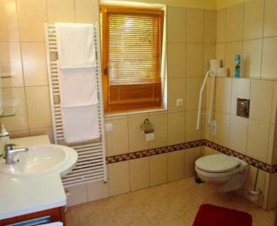 фото отеля Szabadics Apartmanhaz Zalakaros