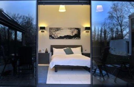 фото отеля South Lodge Bed & Breakfast Wavendon