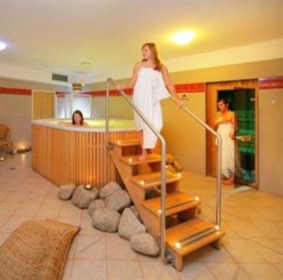 фото отеля Gendorf Hotel