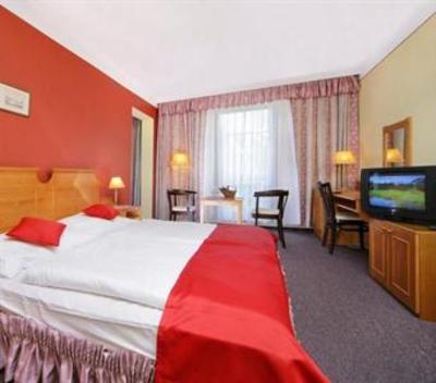 фото отеля Gendorf Hotel