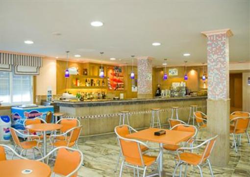 фото отеля Apartamentos Dena