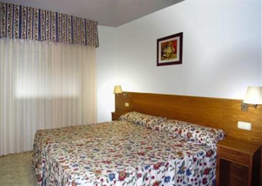 фото отеля Apartamentos Dena