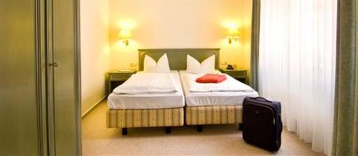 фото отеля Hotel Pension Kuhne